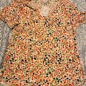 Lularoe Iris top